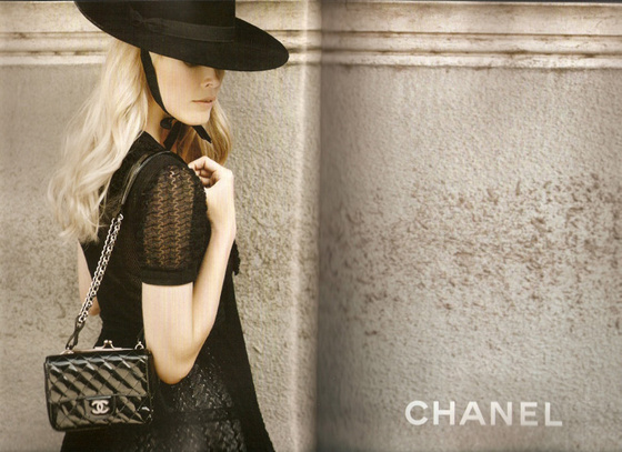 The Strange: chanel1