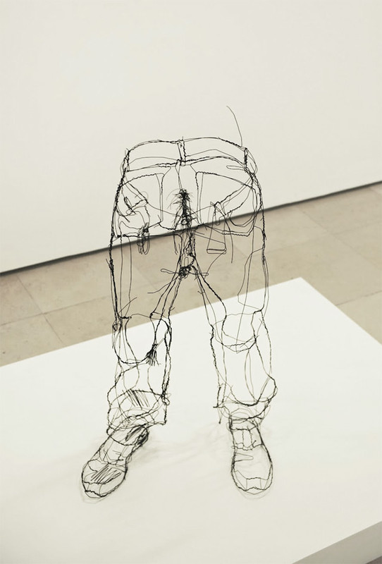 Valentino: wire-sculptures6