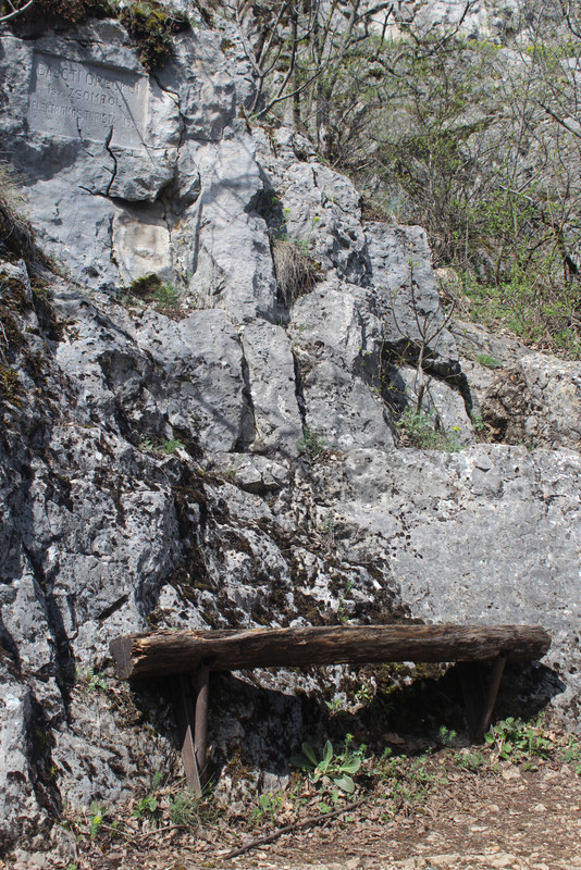 Jankovich-barlang (fotó: kektura.blog.hu)