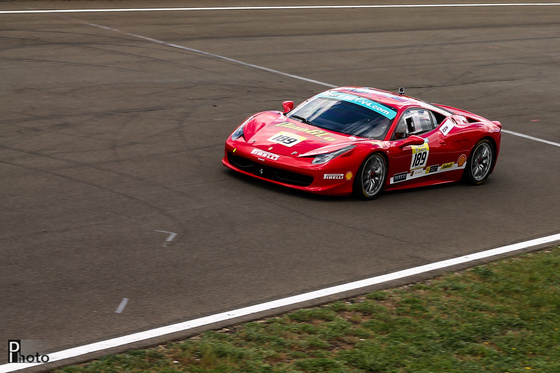 DIphoto: Ferrari F458 Italia