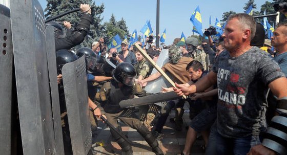 ukraineProtest31Aug15 large
