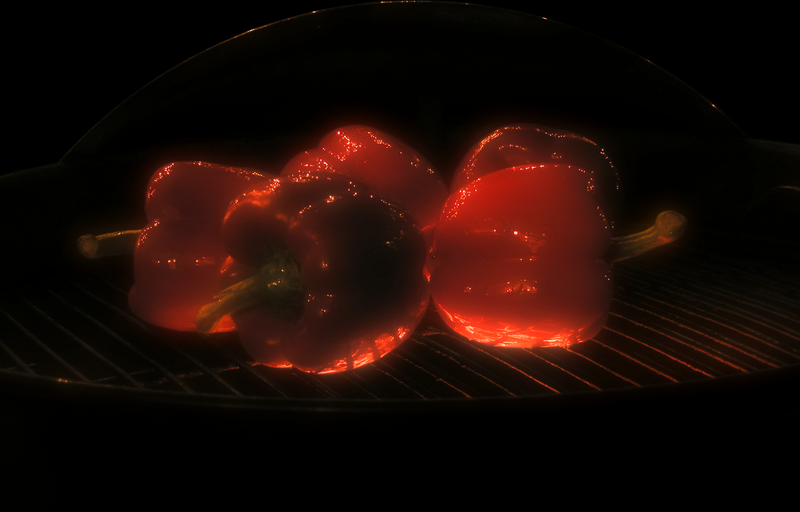 800px-Bell peppers on grill (1).png