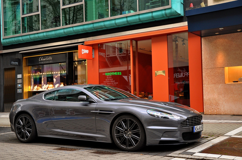 mufracsek: Aston Martin DBS
