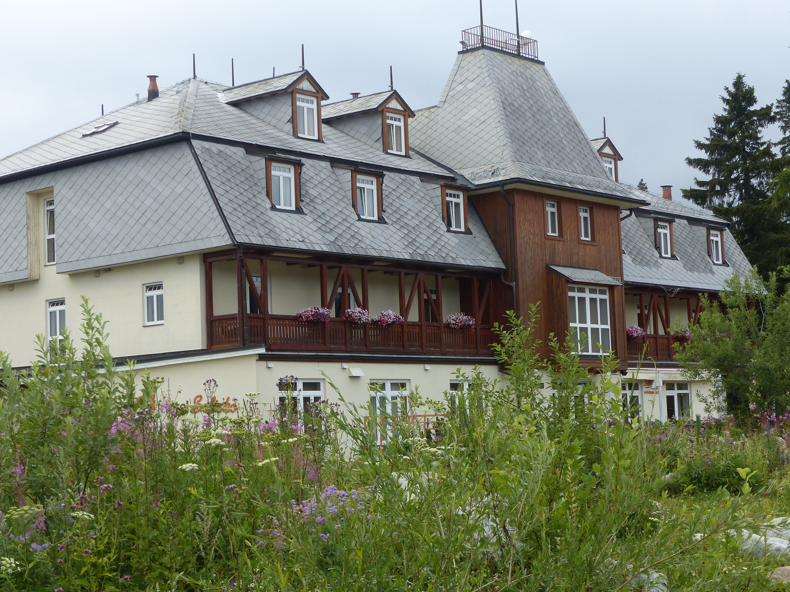 Csorbató (Štrbské Pleso), Hotel Solisko, SzG3