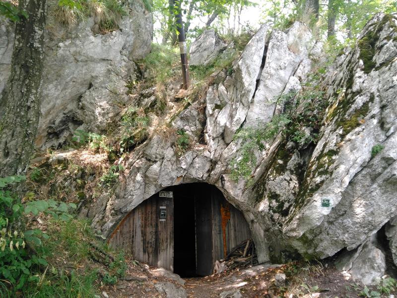 Cserepeskői barlang