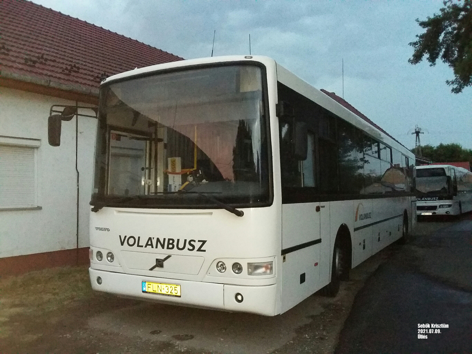 Volvo Alfa regio FLN-325 2021.07.09.-én Üllésen a Szabadsàg tére