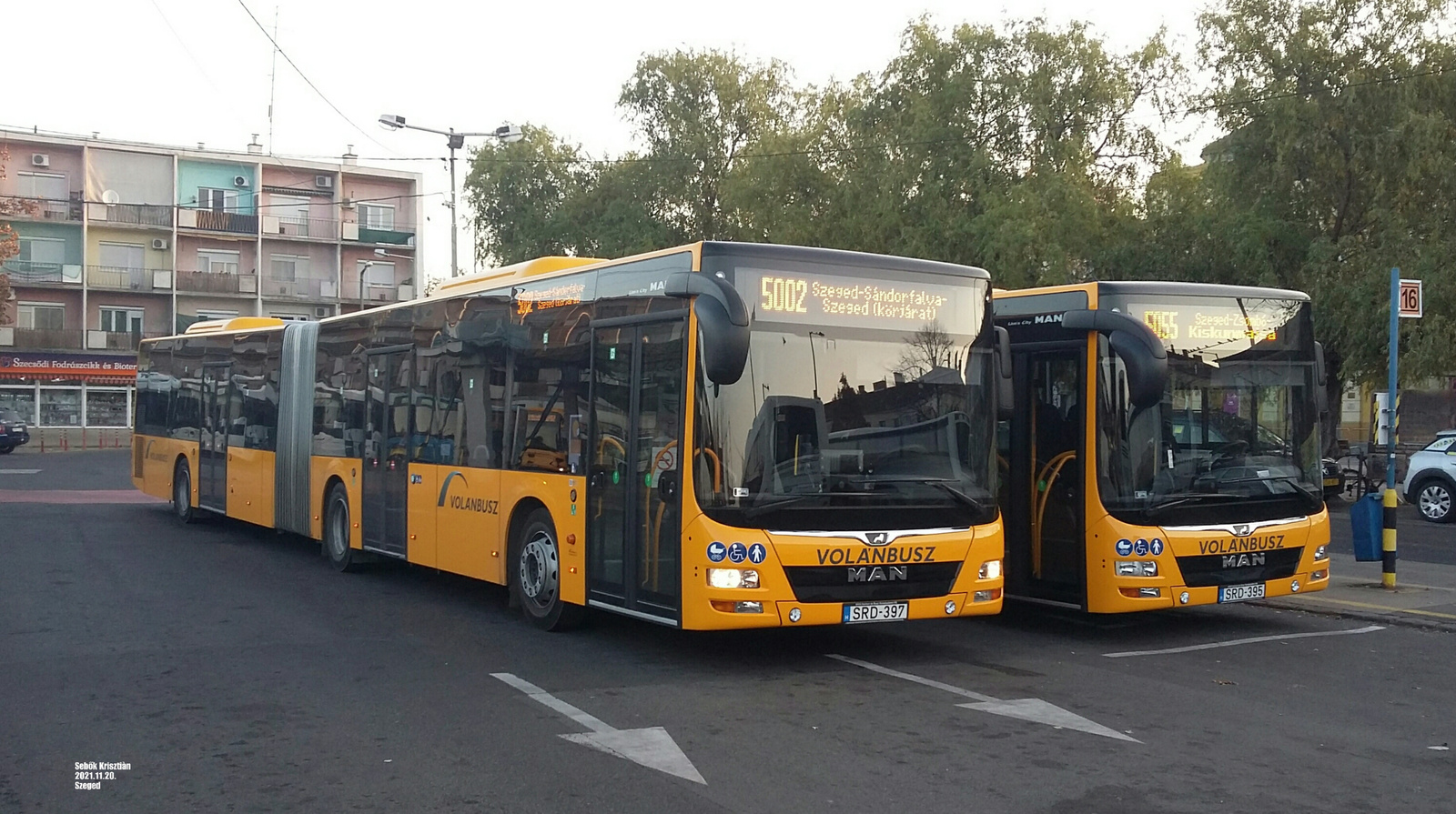 Csuklós MANok a Mars téren. SRD-397 Szeged - Sàndorfalva jâraton