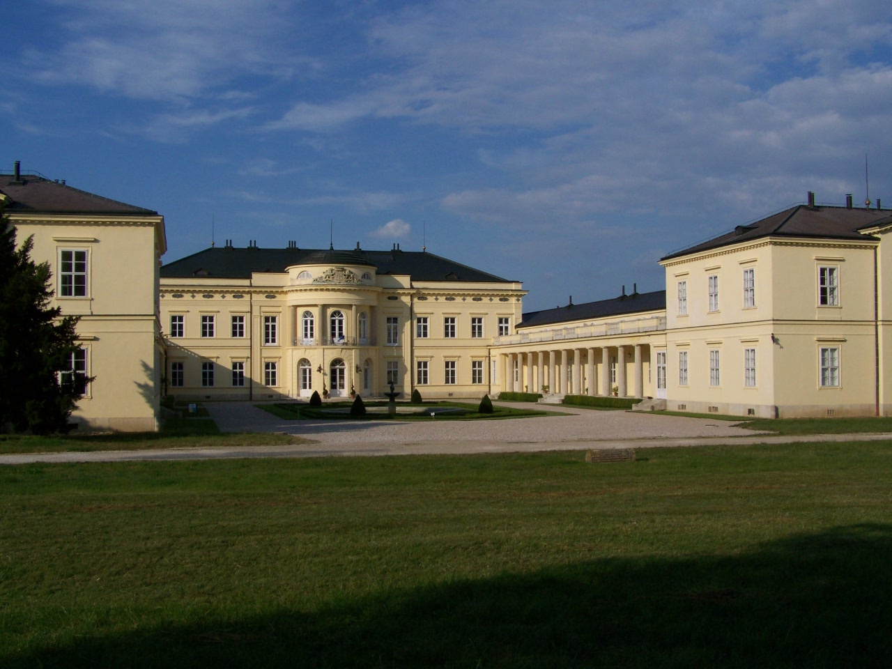 Károlyi-kastély, Fehérvárcsurgó
