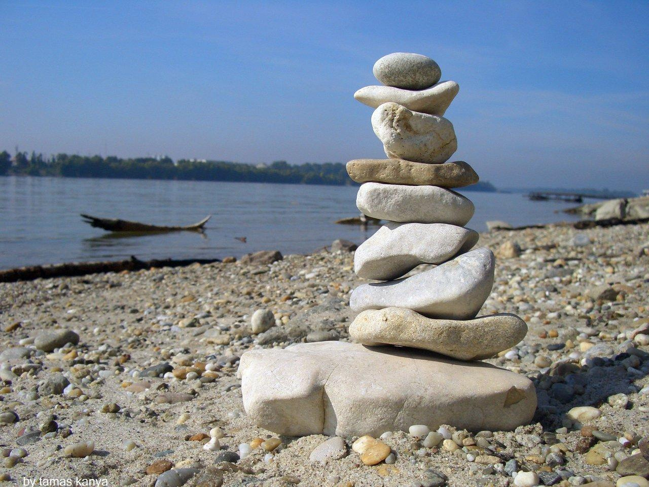 stone balance by tamas kanya