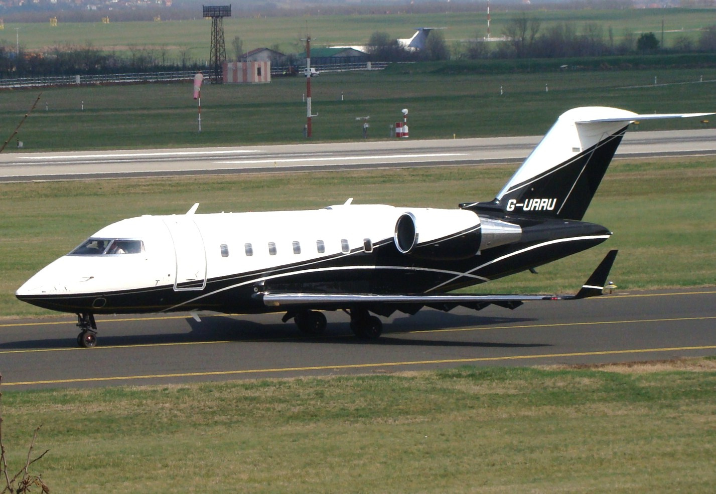 Bombardier CL600-2B16 Challenger 650