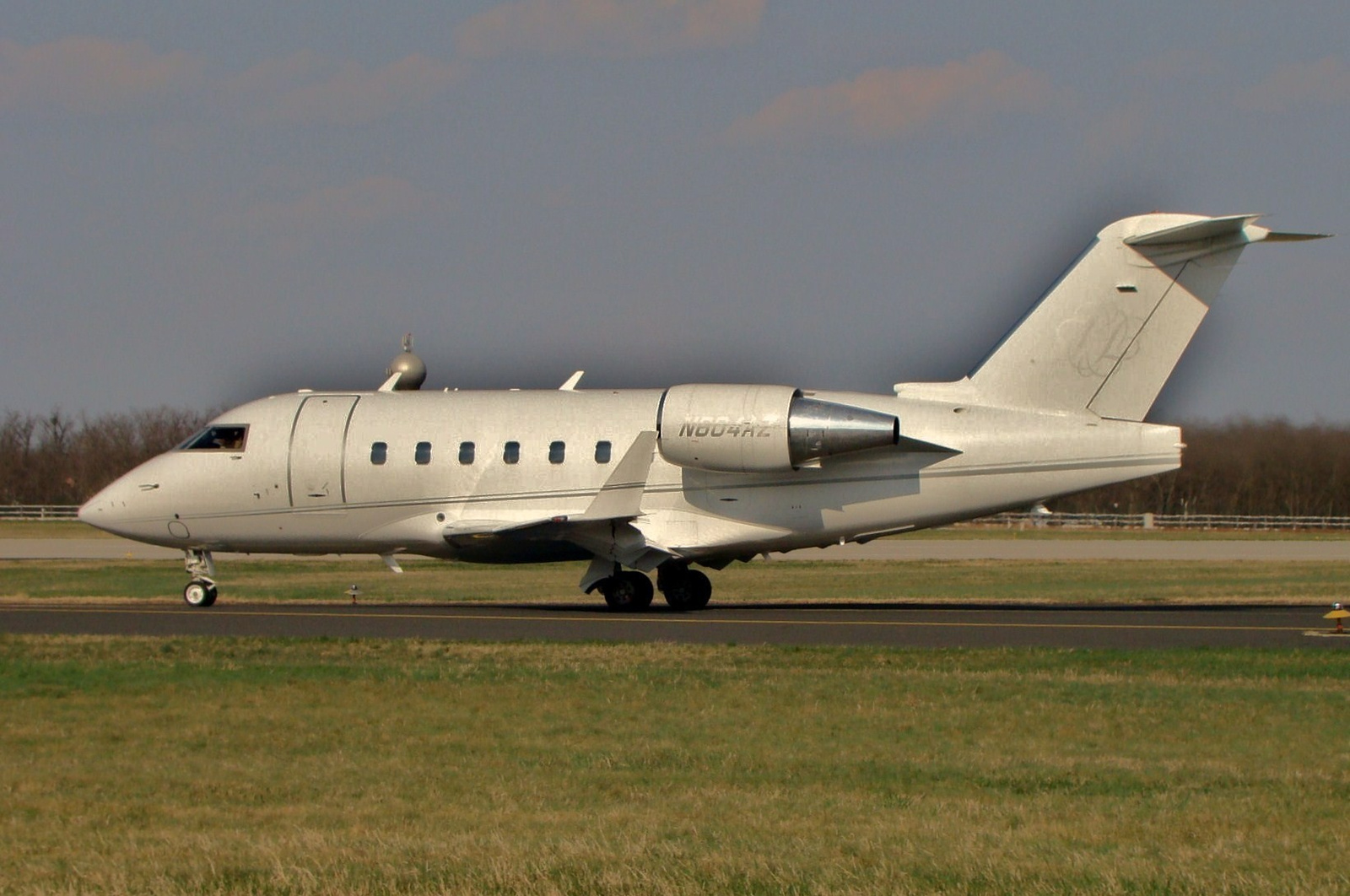 Bombardier CL600-2B16 Challenger 604