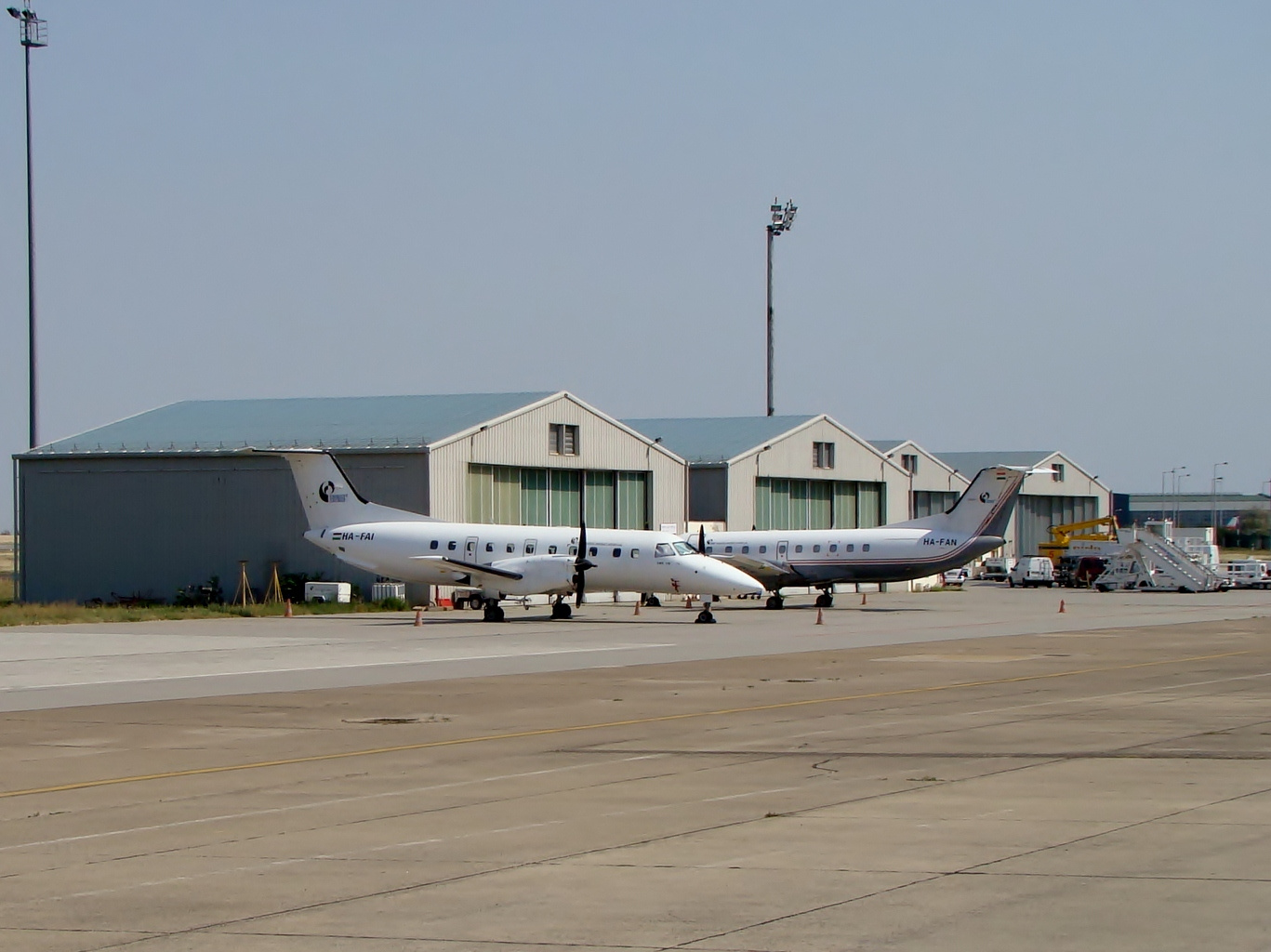 Két kedvencem. Embraer 120ER Brasilia Budapest Air Base