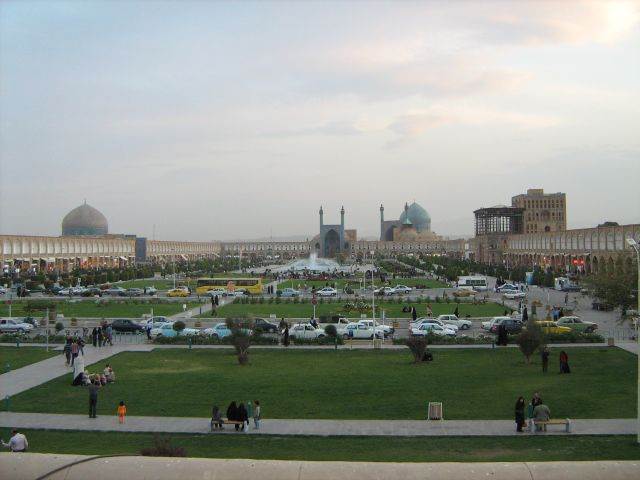 Iszfahán - Az Imam tér a Qeysarieh teázóból