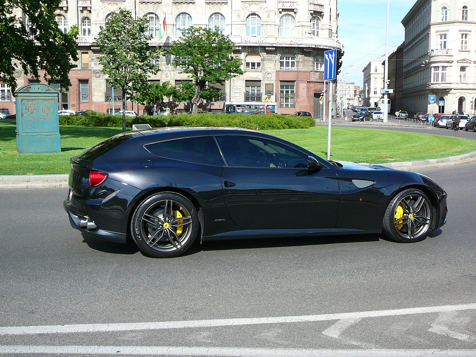 Ferrari FF