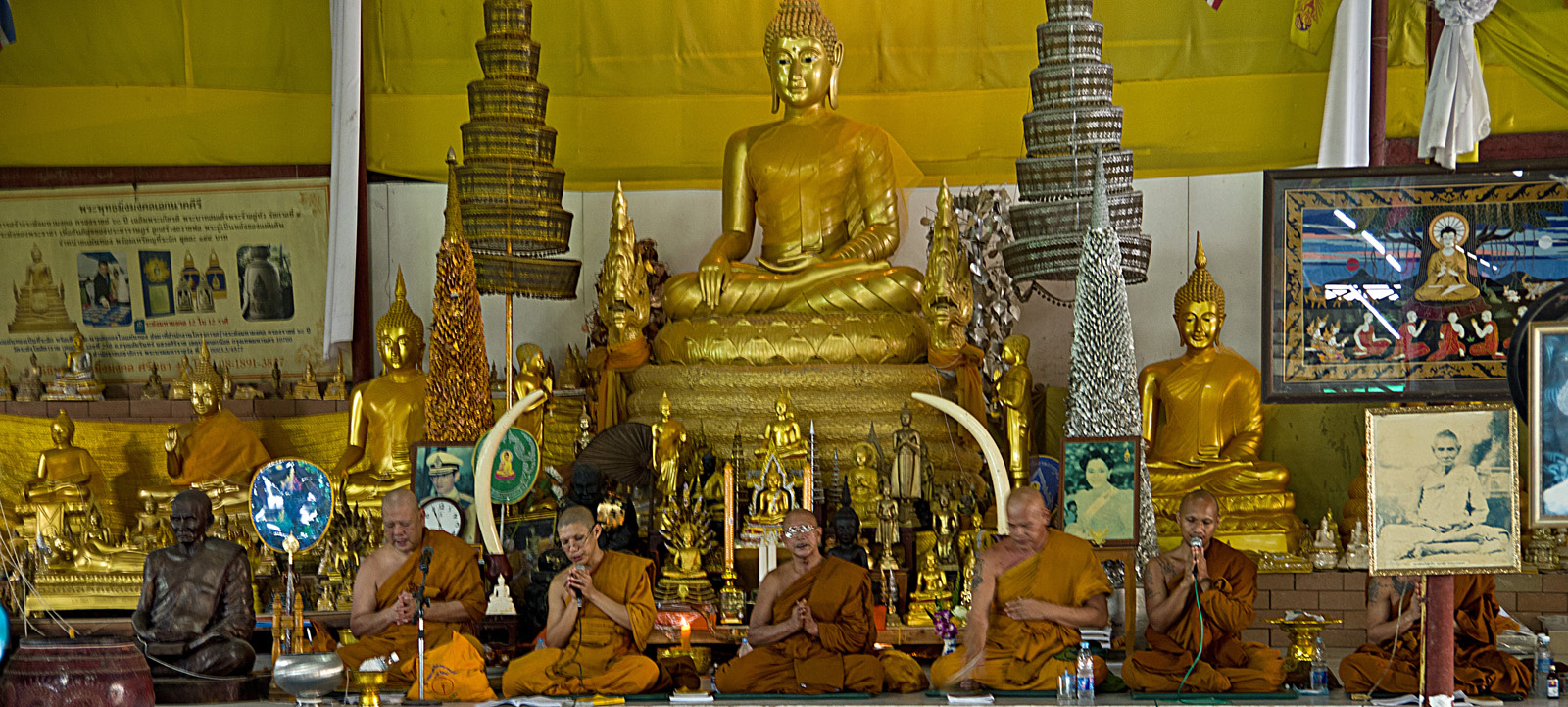 Buddhista szerzetesek