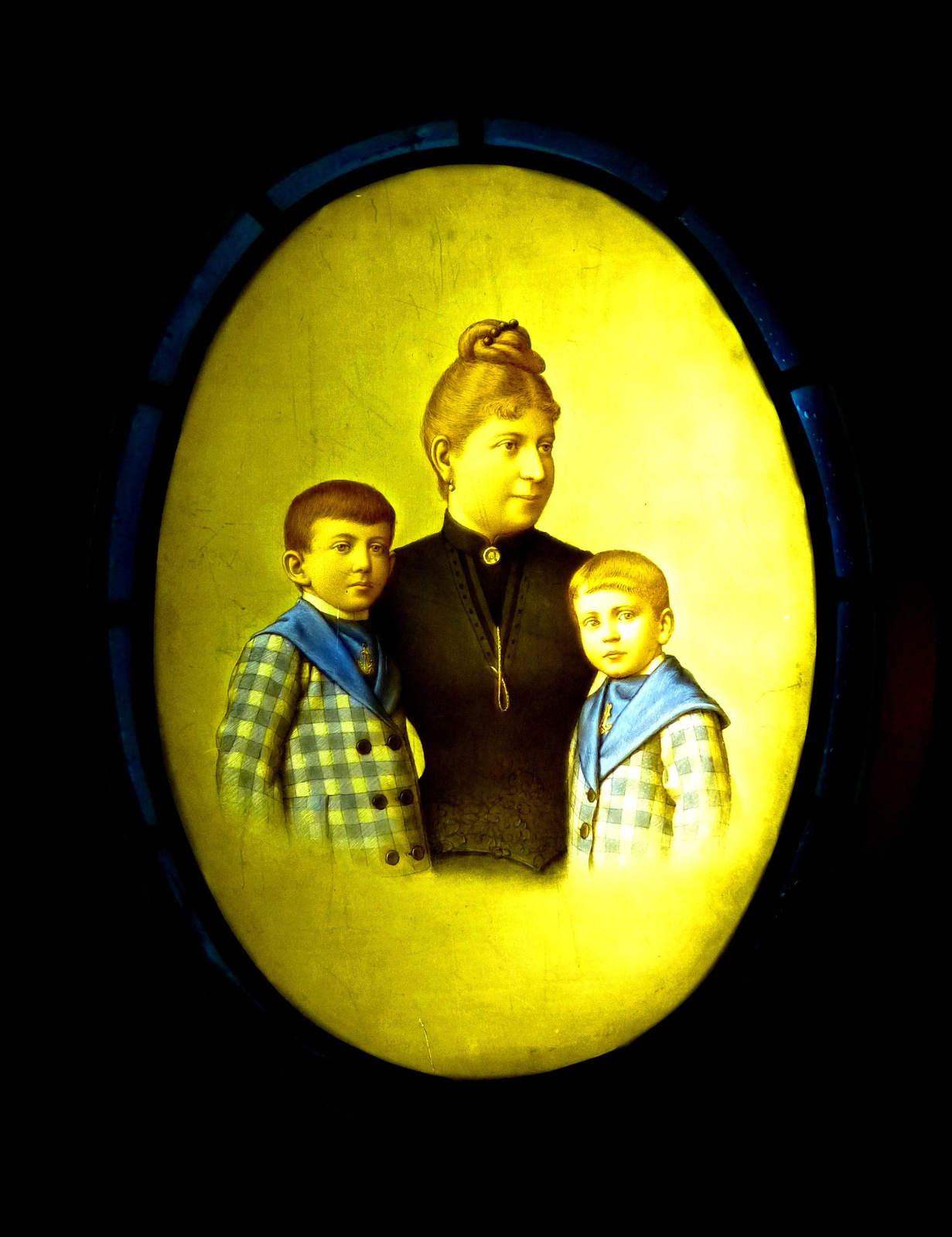 Polgárasszony gyermekeivel - 1885.