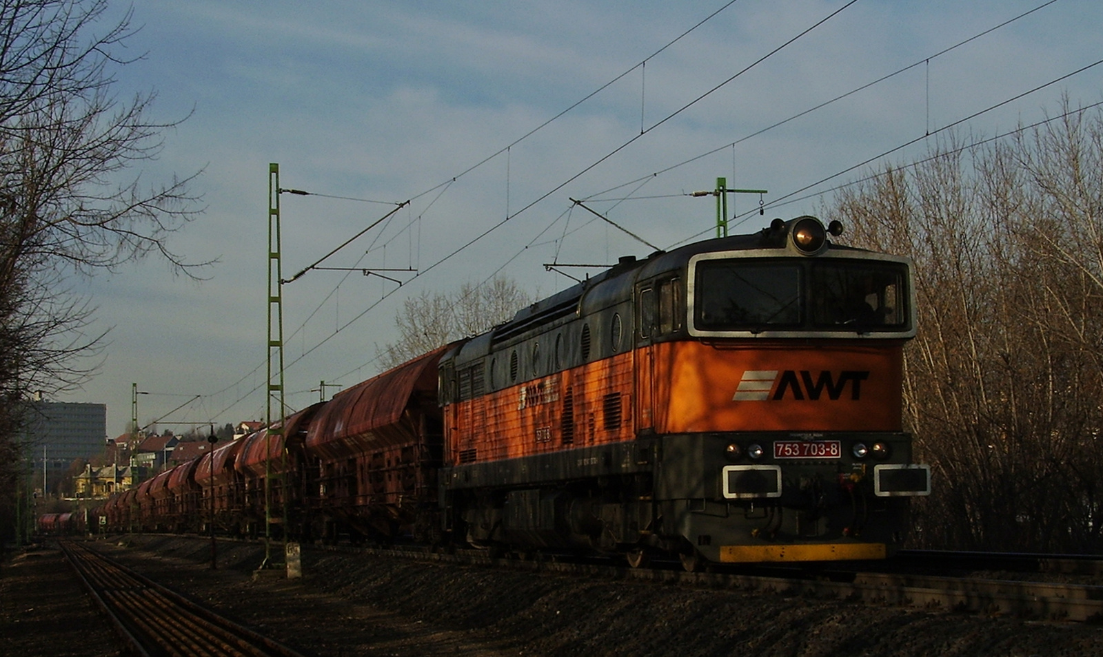 AWT 753 703-8