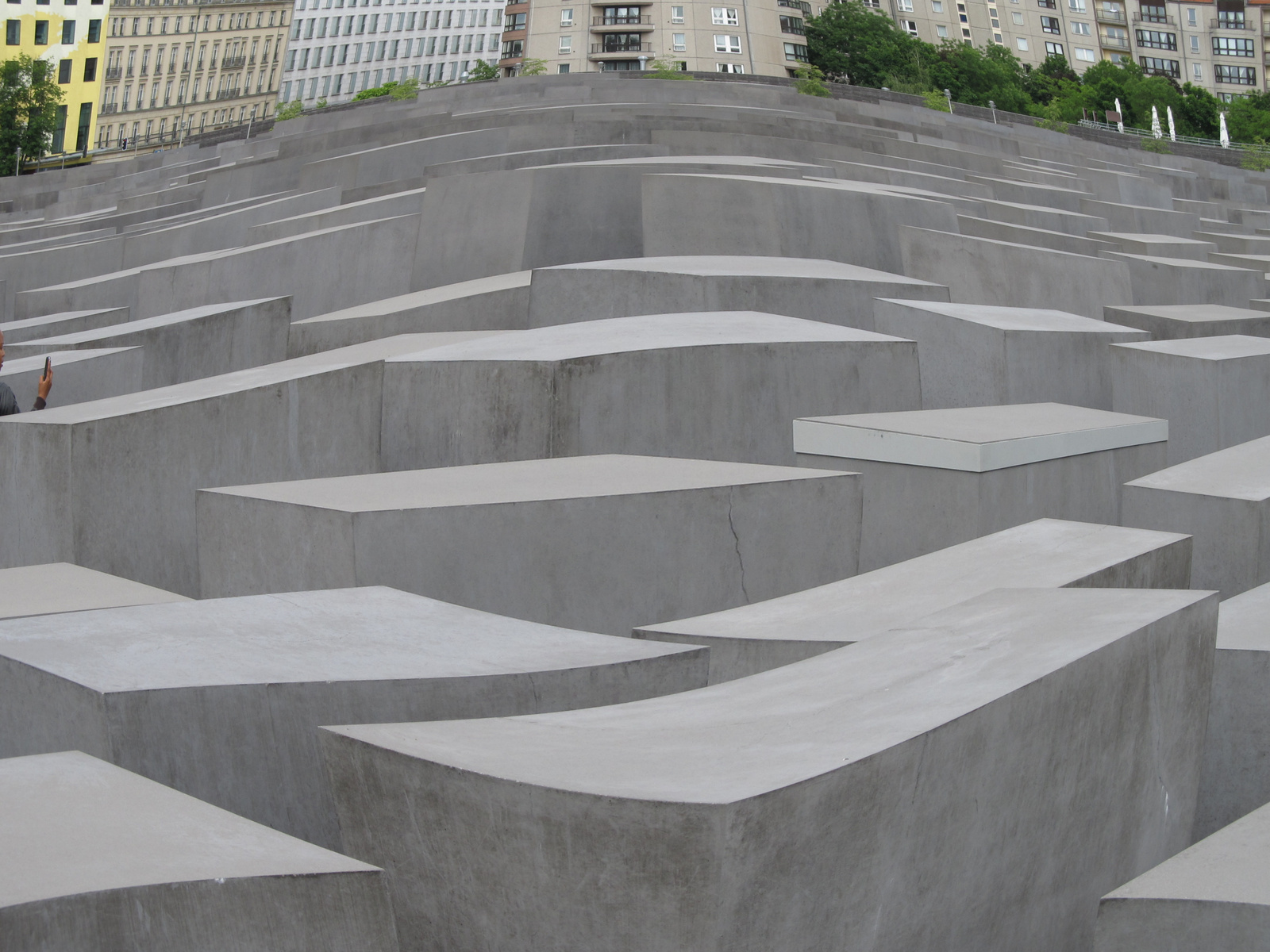 Berlin Holocaust Denkmal 17-20120613
