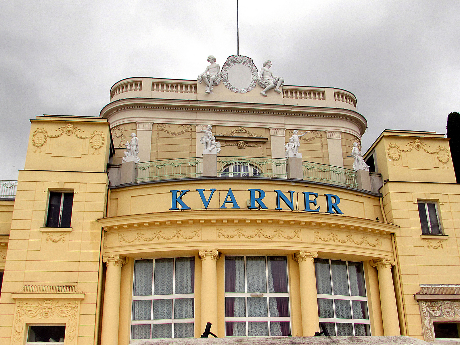 KVARNER Hotel