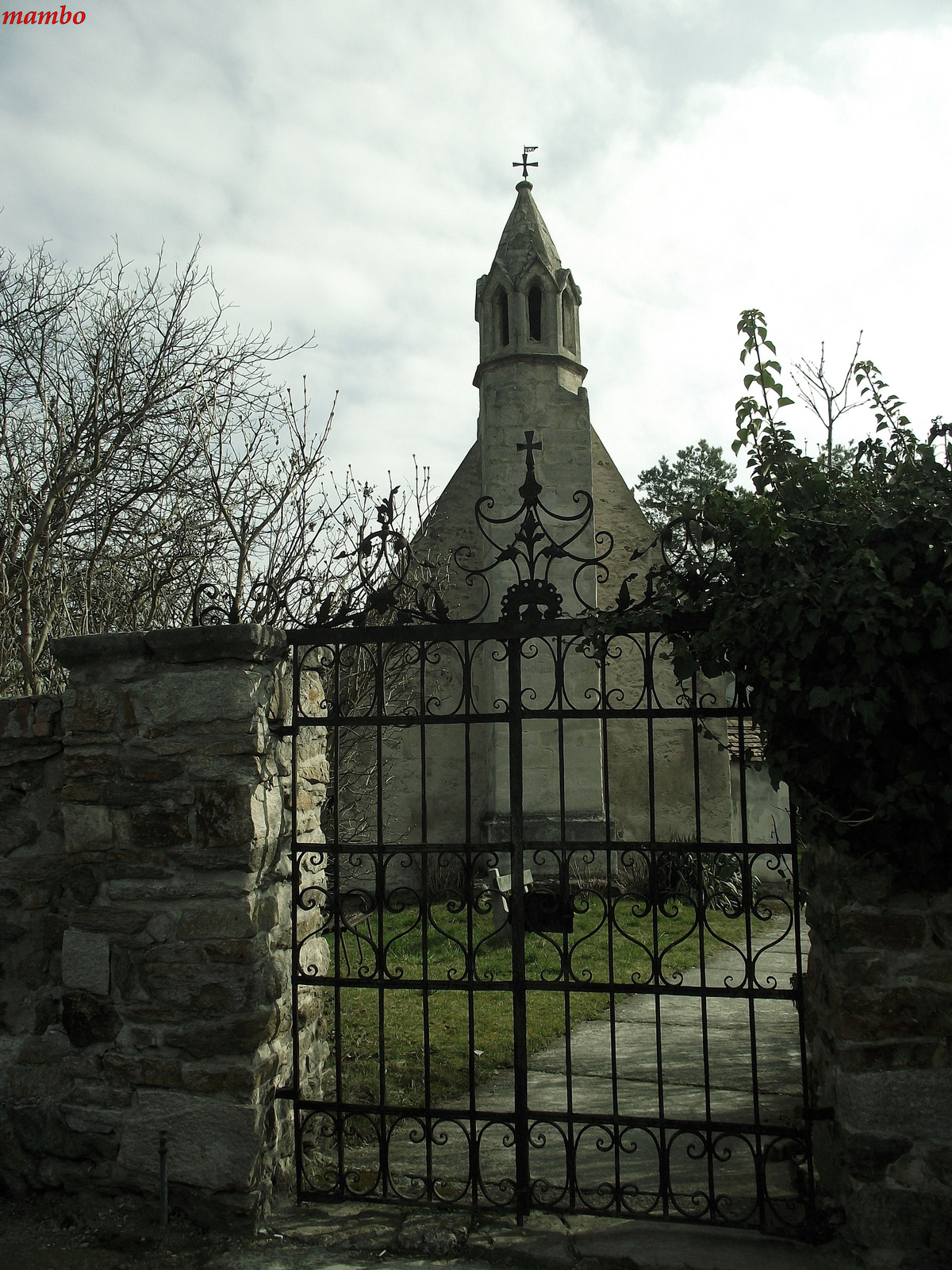 Mária Magdolna templom a kapun kivülröl