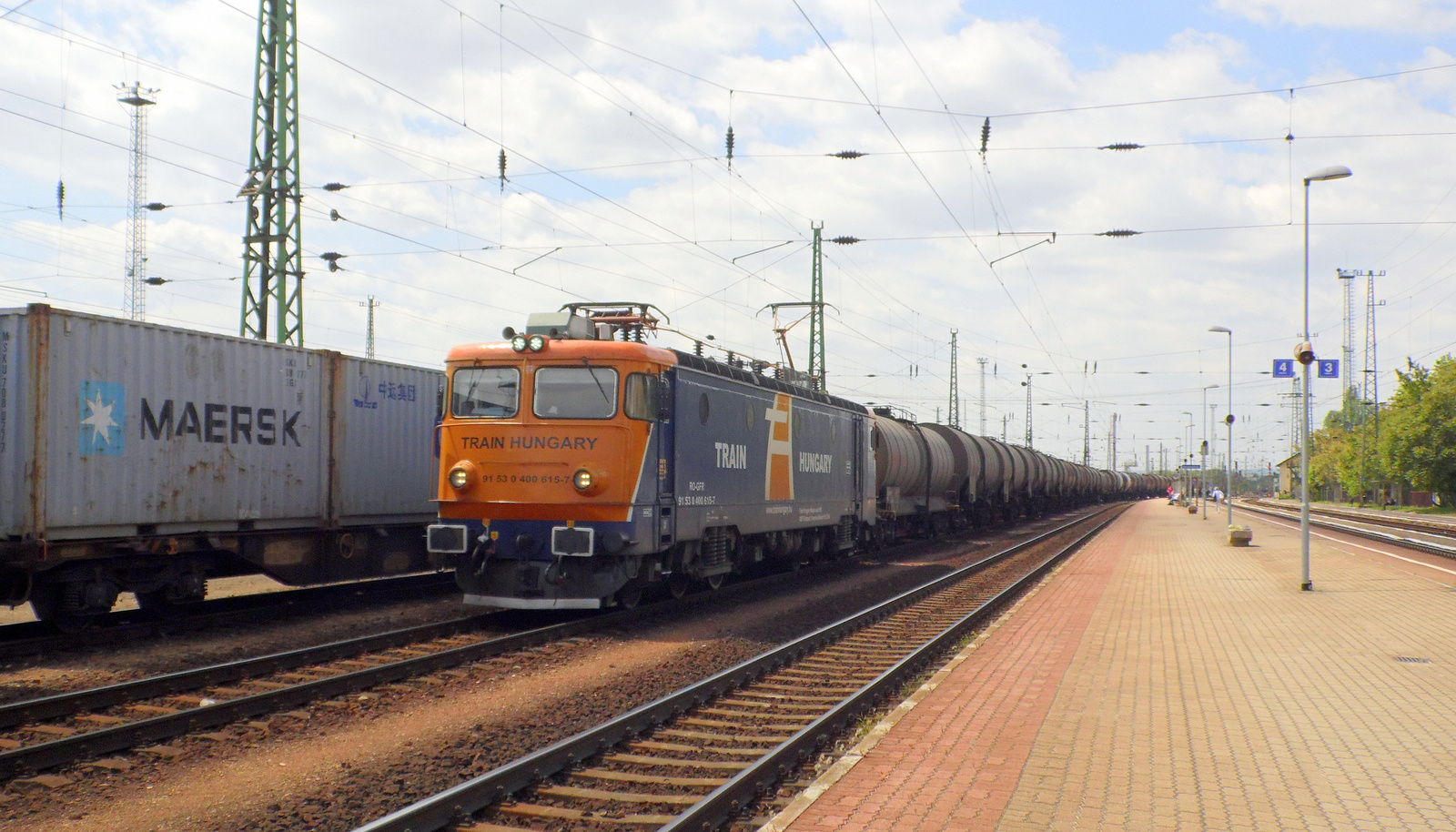 400 615 (Train Hungary) Transmontana