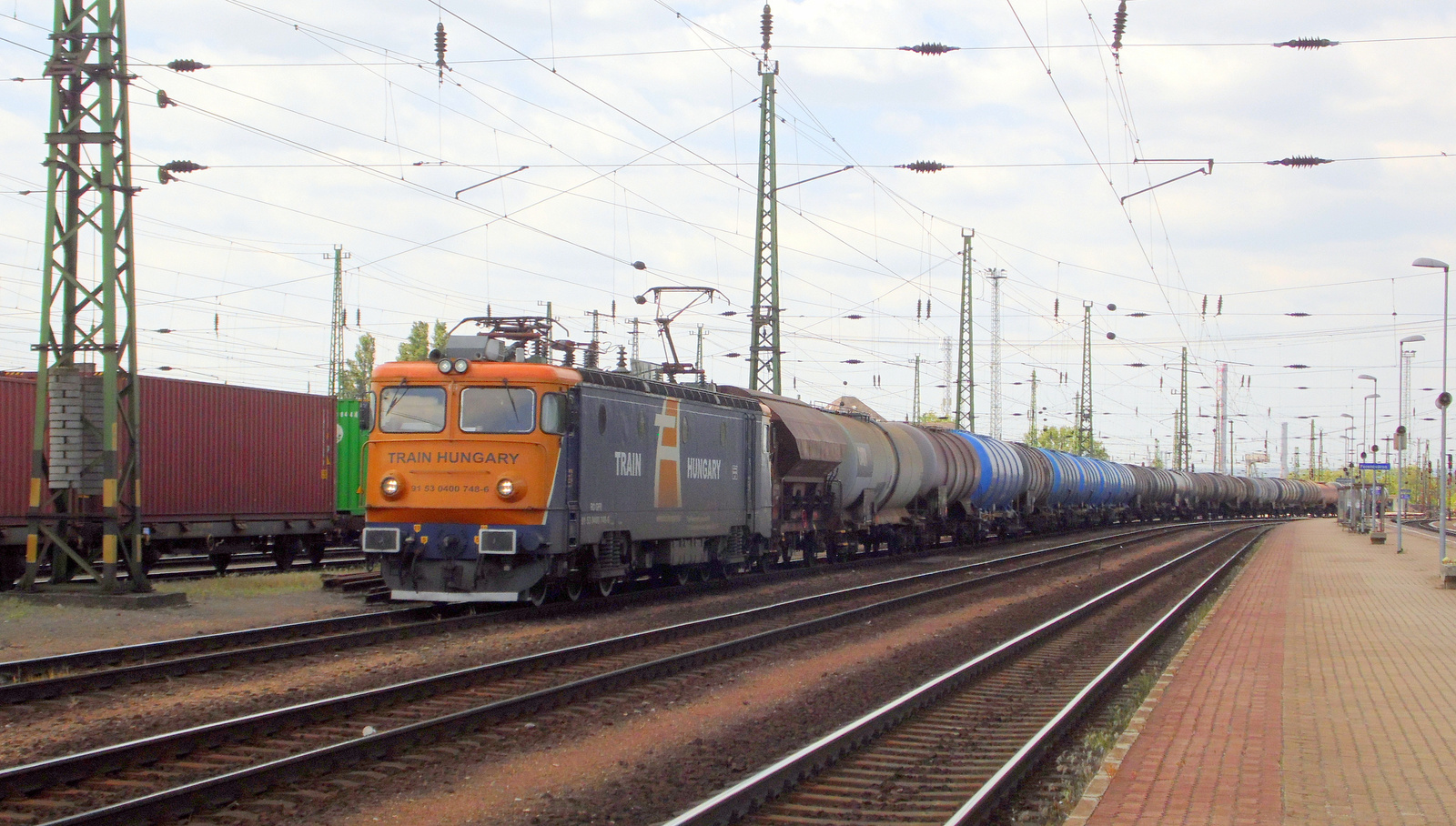 400 748 (Train Hungary) Transmontana