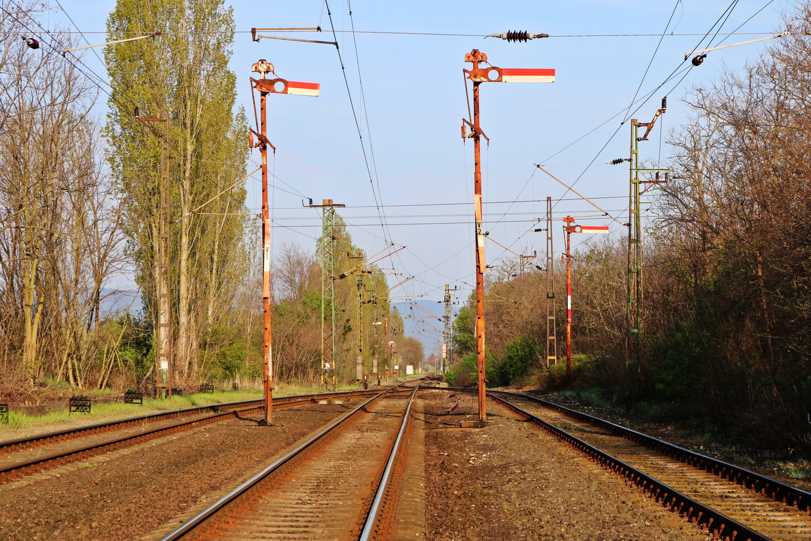 090 Vácrátót