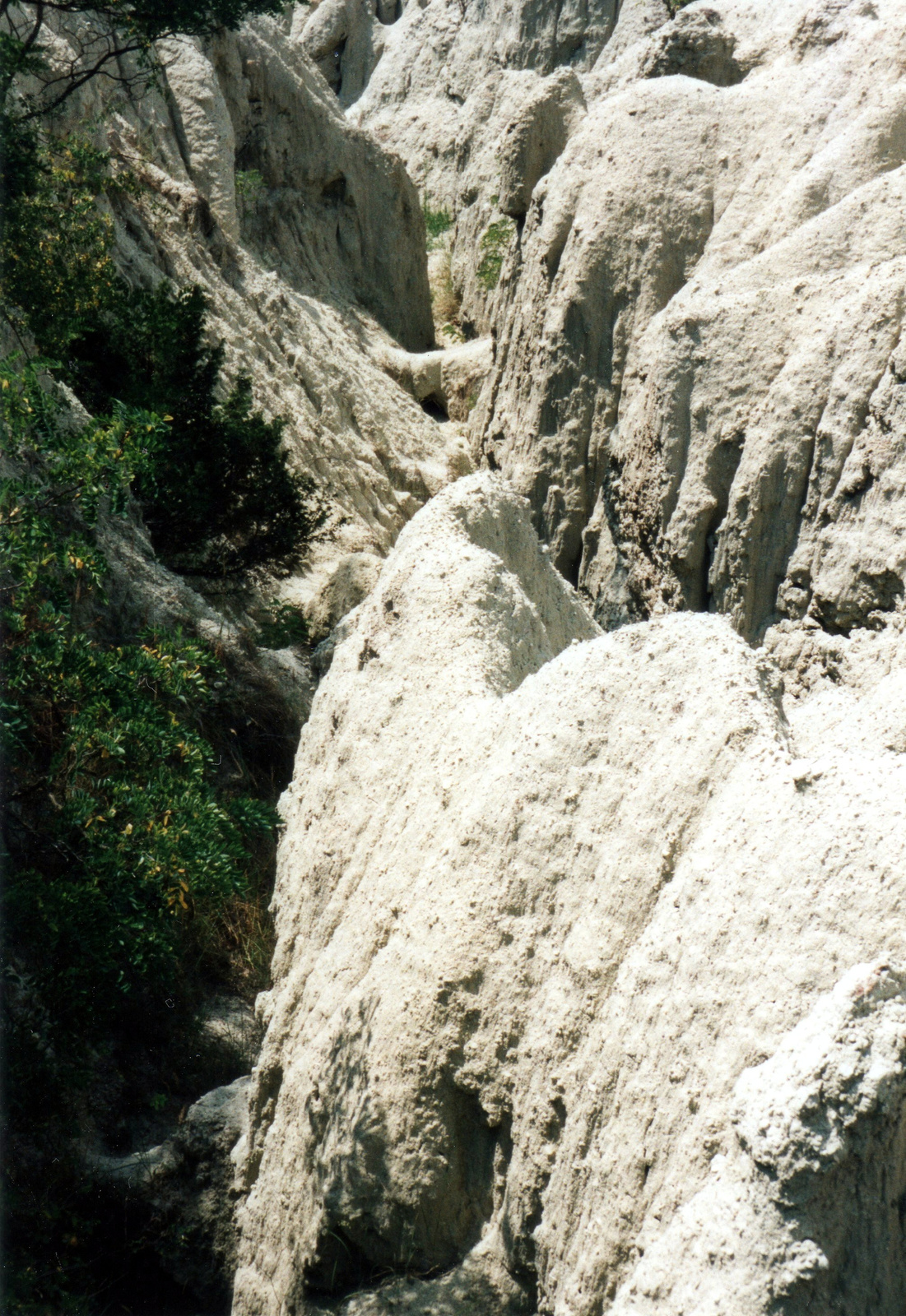 s043-Kazár-Riolit-tufa erozió