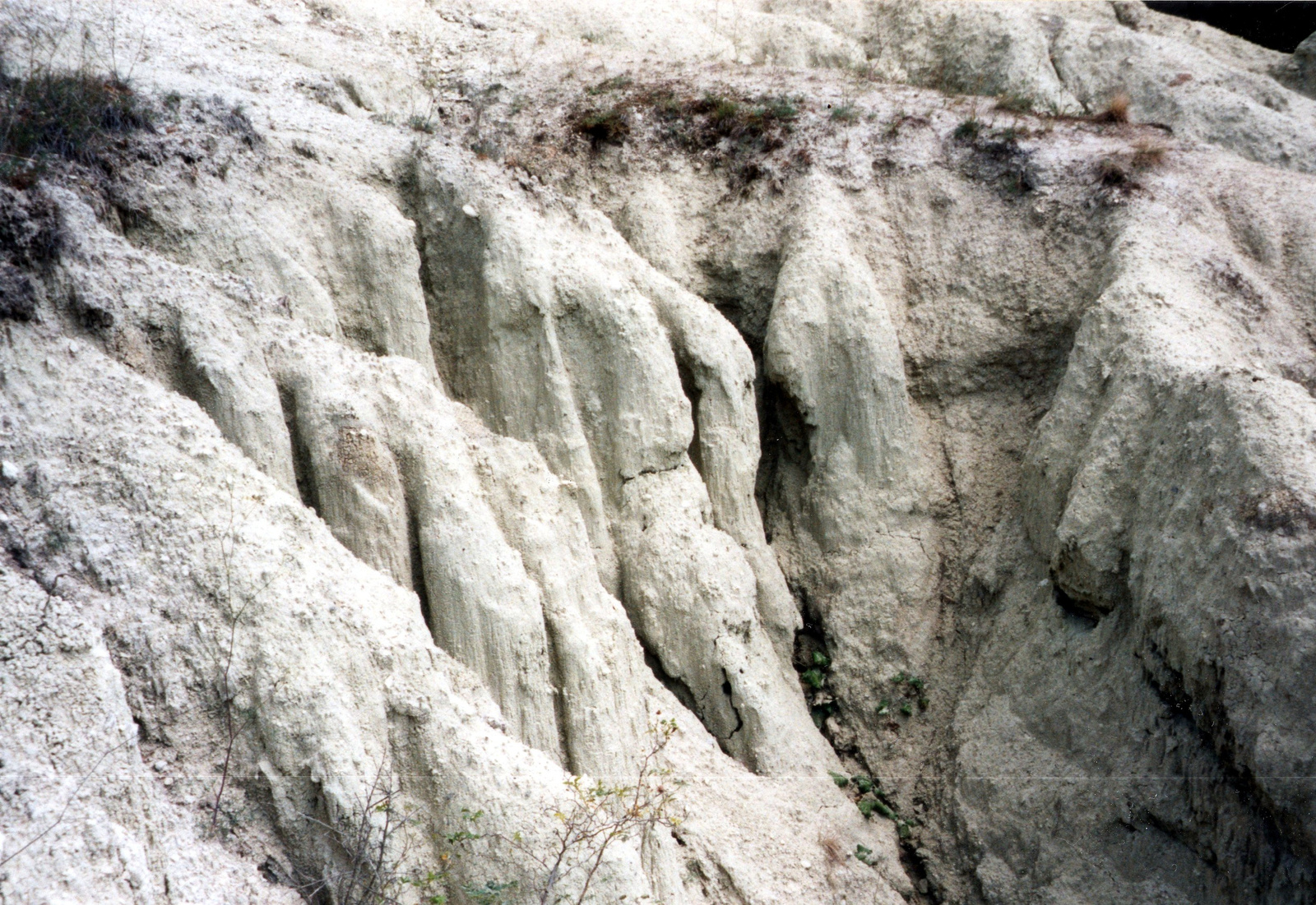 s048-Kazár-Riolit-tufa erozió