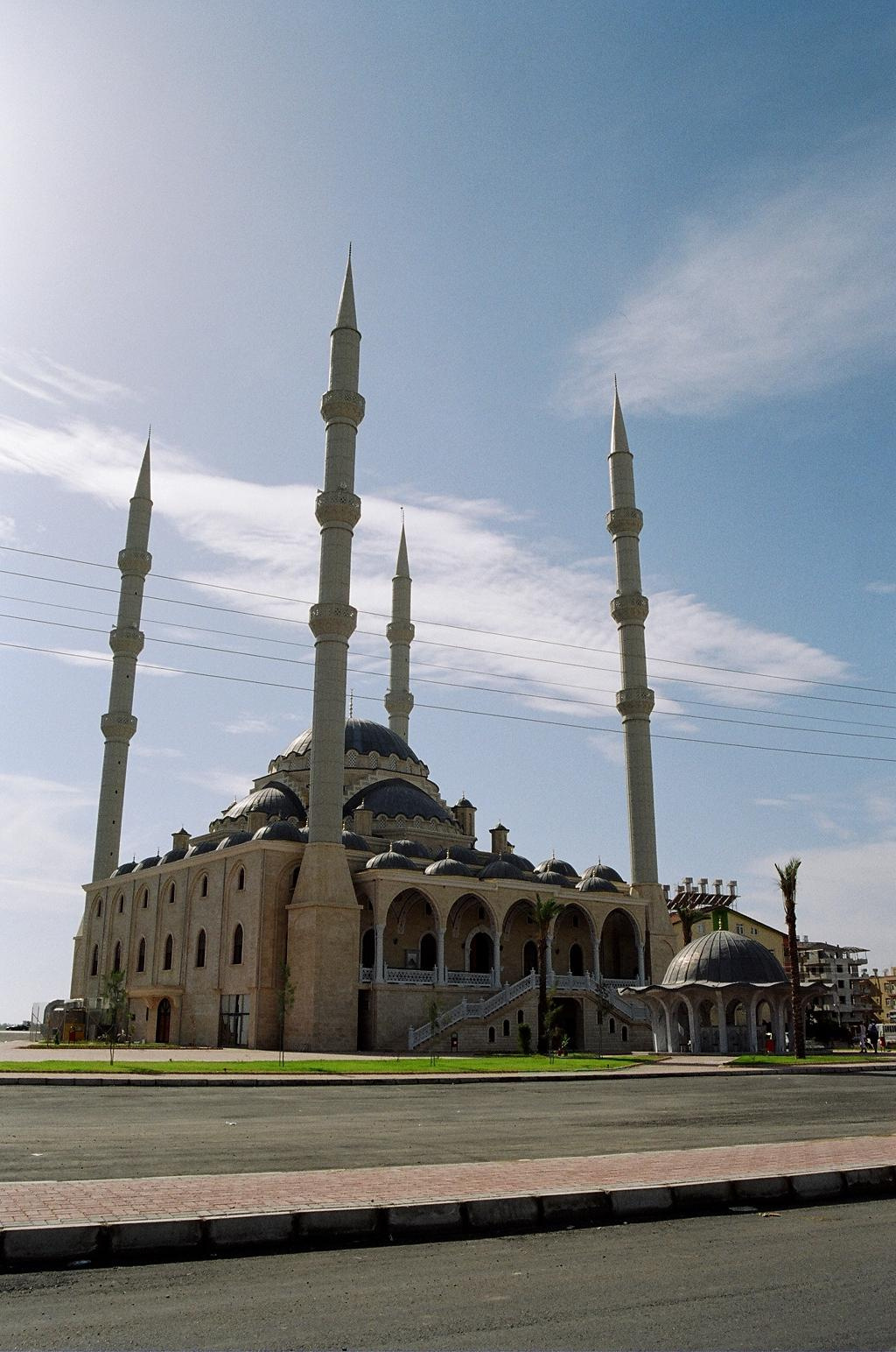 A manavgati mecset