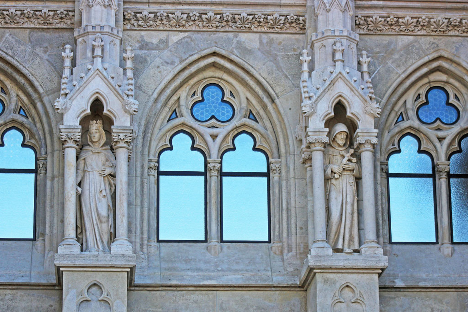 Szent Erzsébet és Assisi Szent Ferenc - Mátyás templom