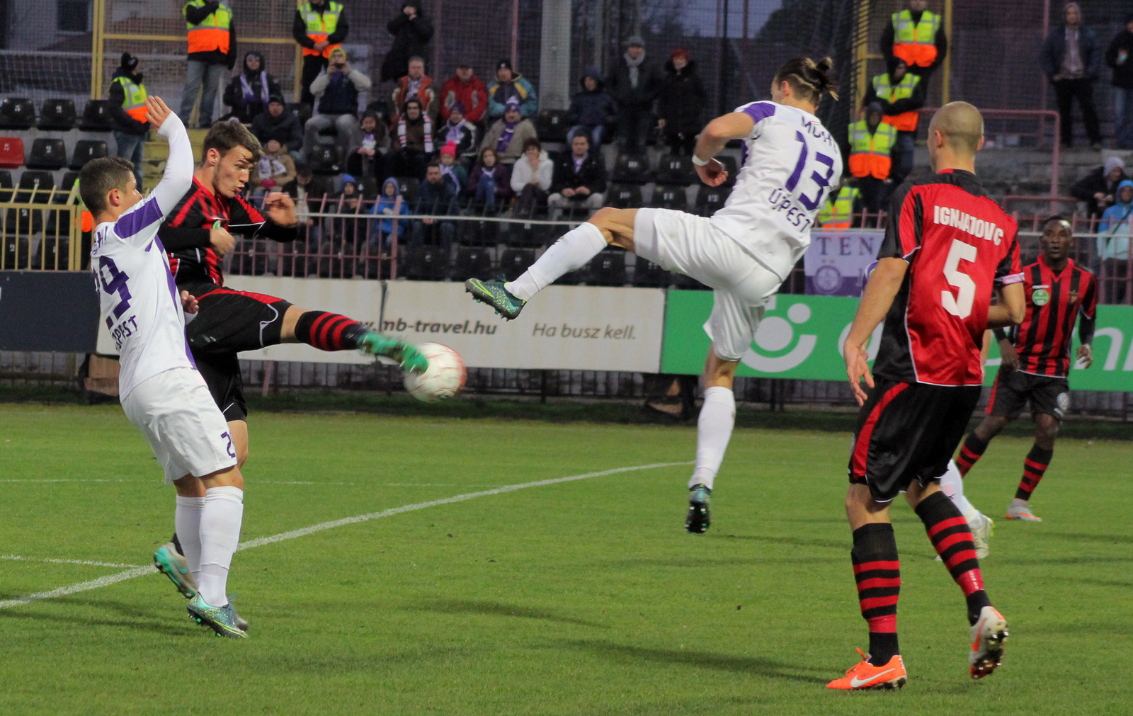 Honved-Ujpest 15 Babar 026