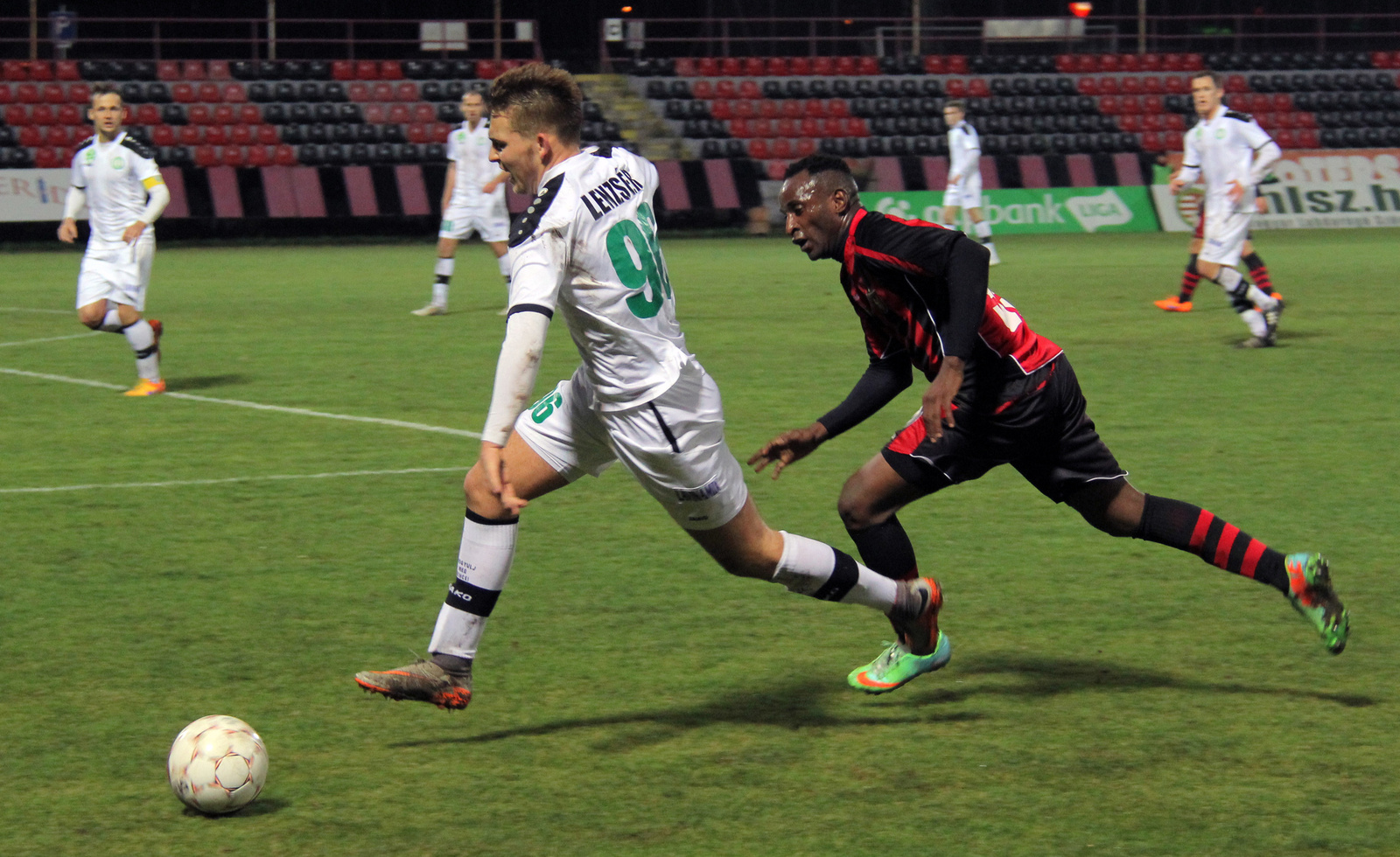 Honved-Paks15 Babar 0033