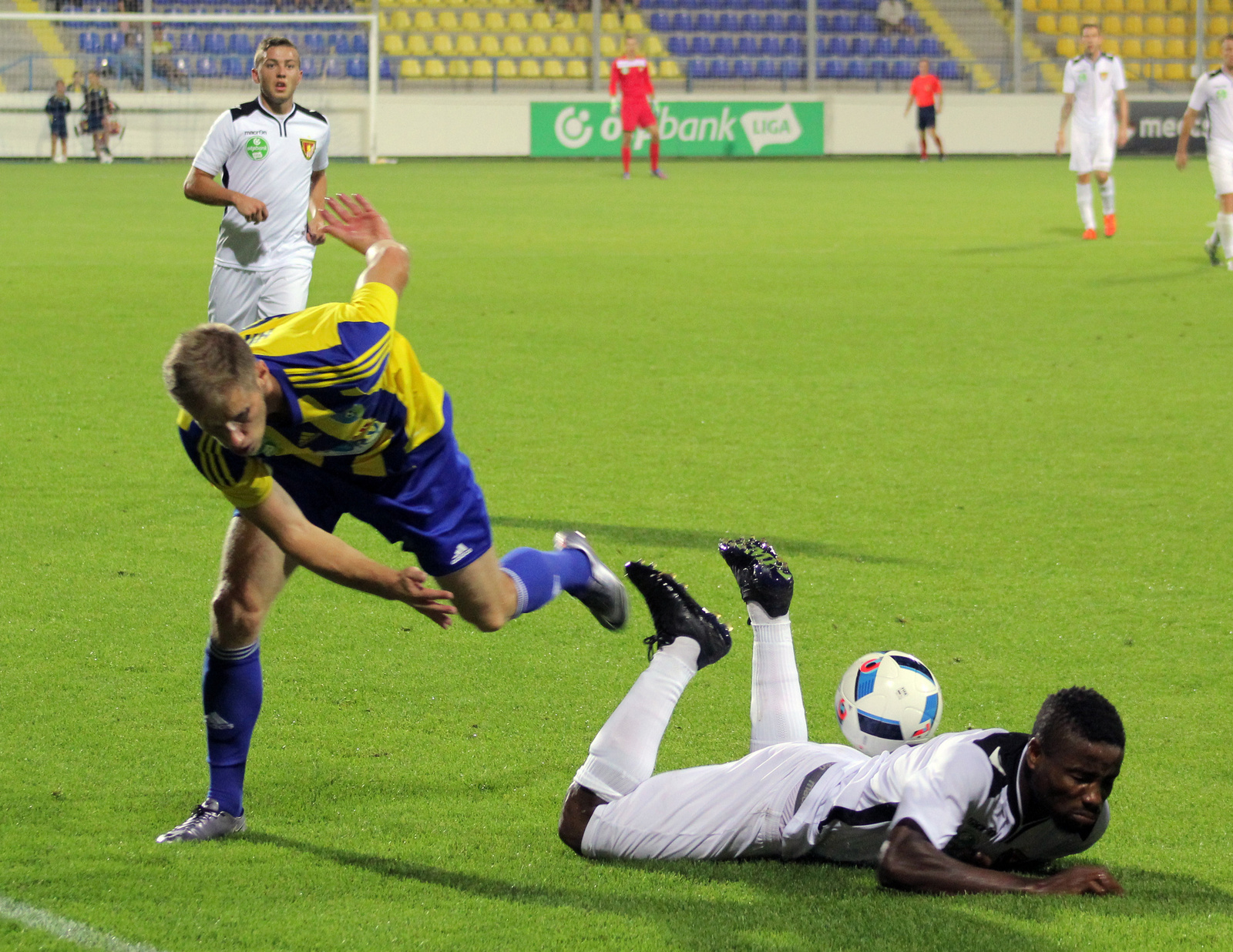 Mezokovesd-Honved 16 Babar 0050