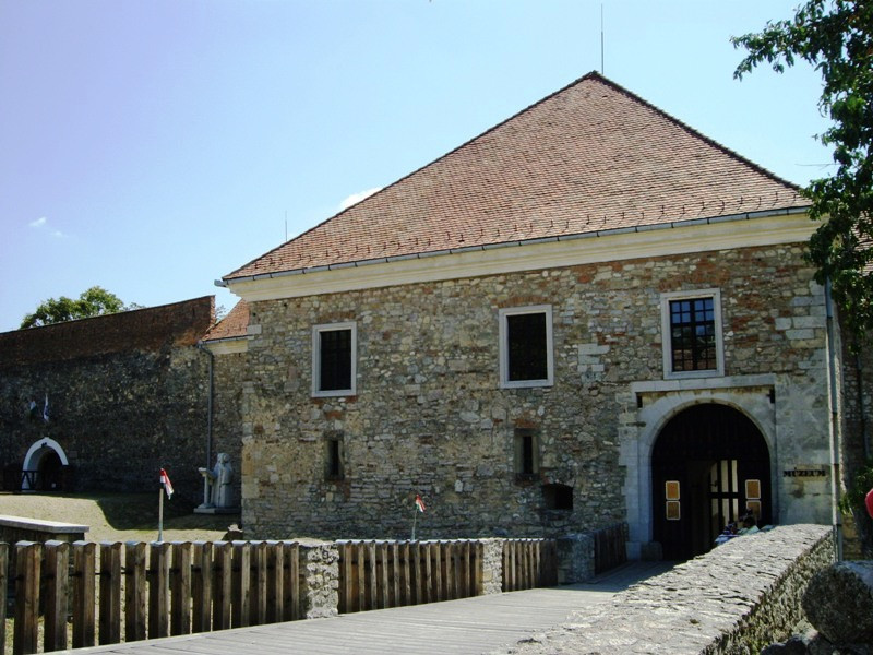 744Pécsvárad