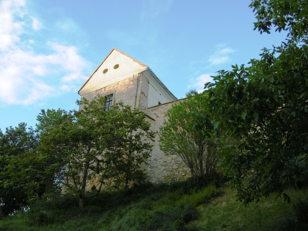 135 Pécsvárad