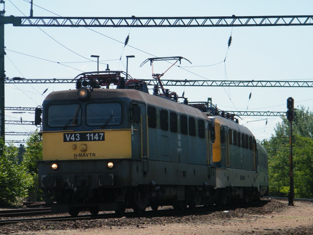 2010 június 6. - V43 1147 és 3197