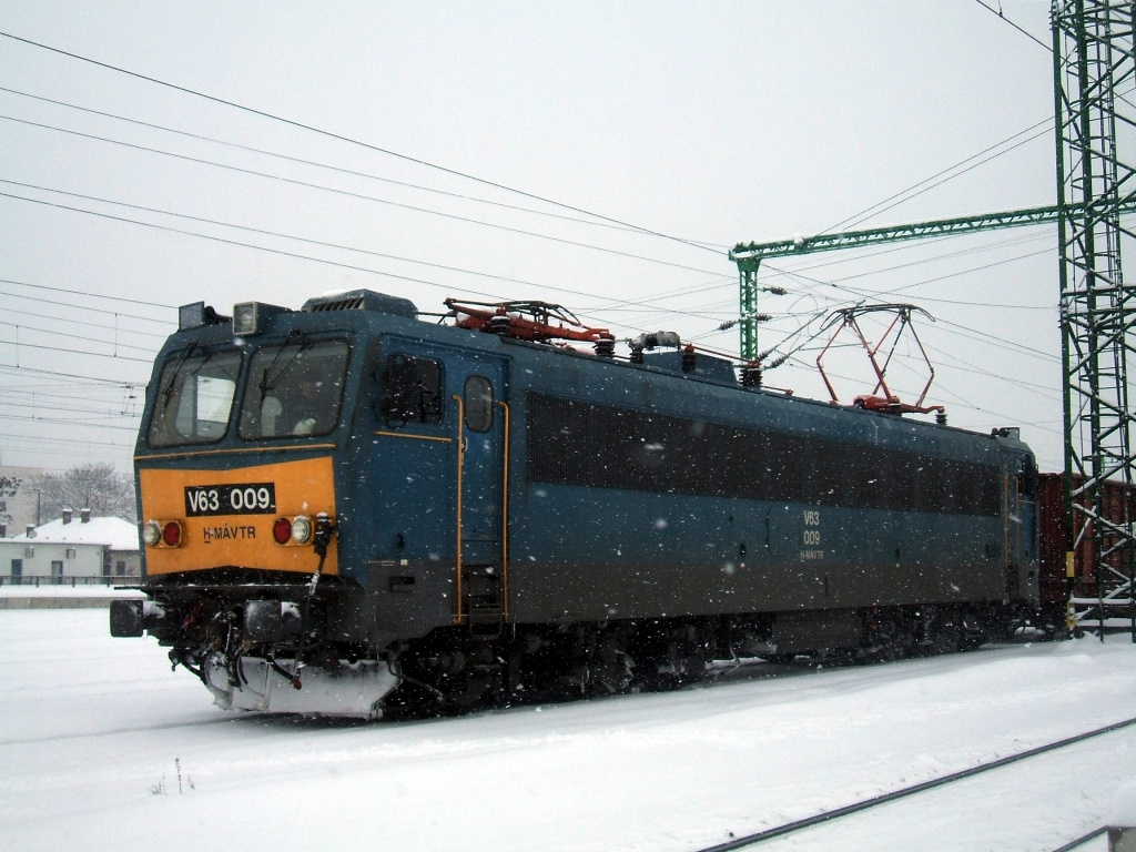 V63 009 (1)