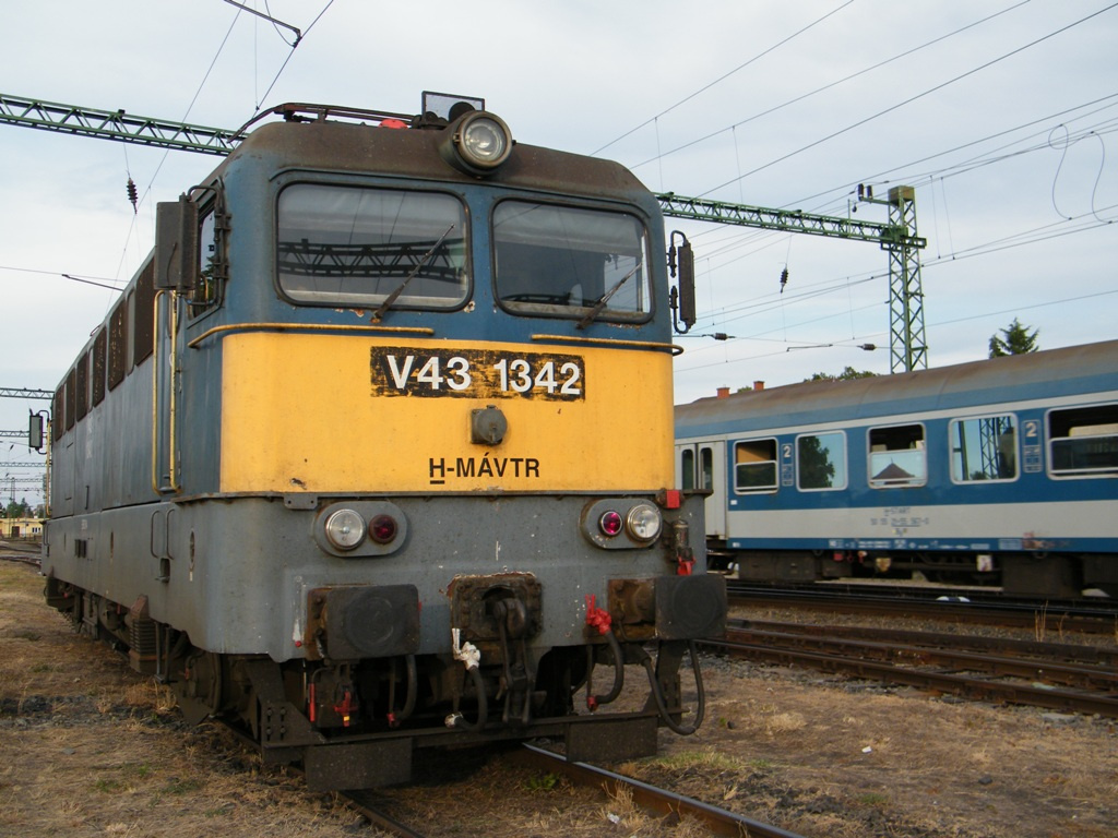 V43 1342