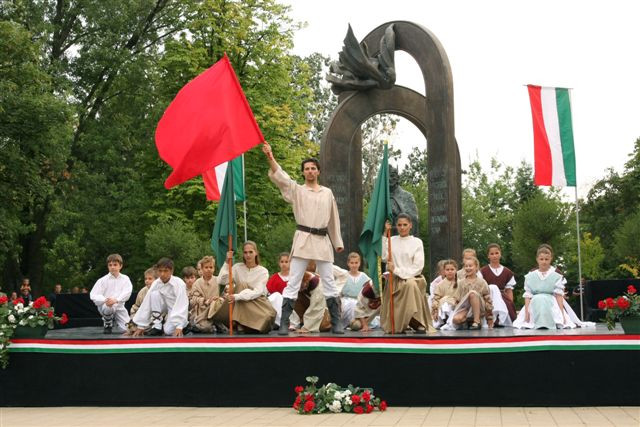 Forgatag Művészeti Társulat (98)