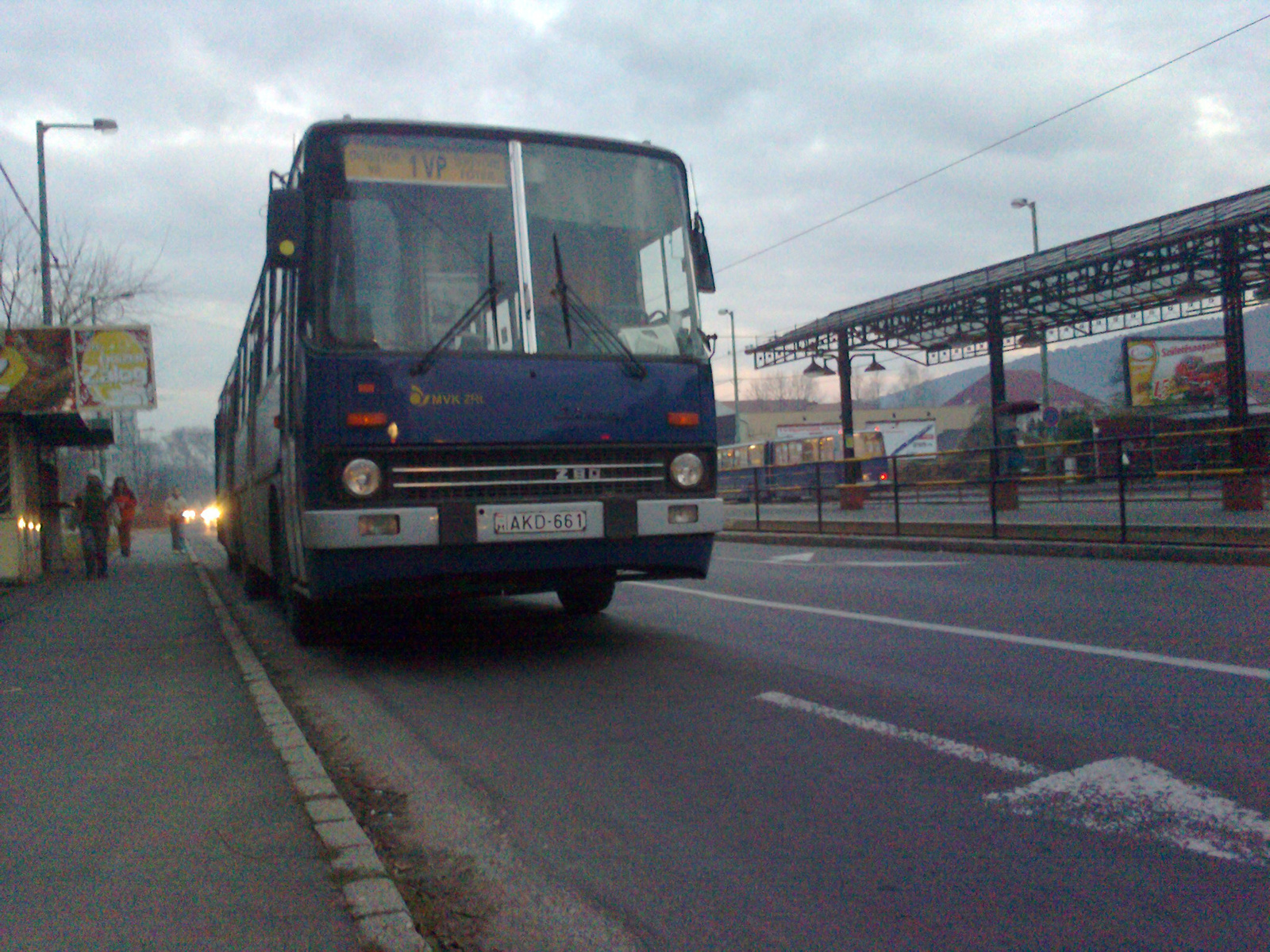 Ikarus 280