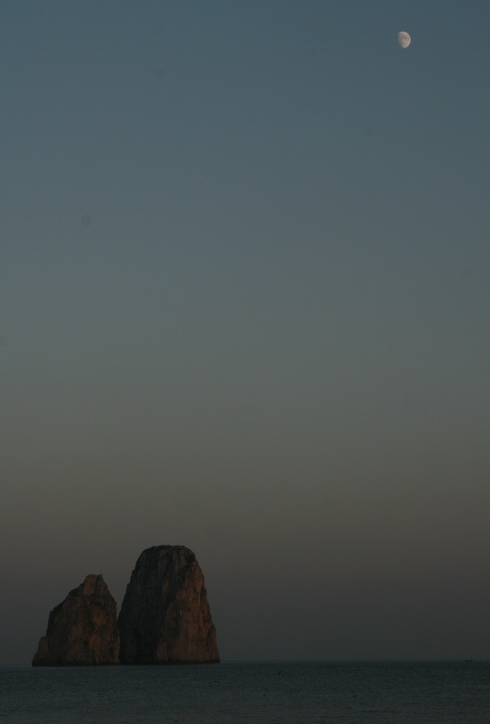 capri faragolini the rocks and the moon