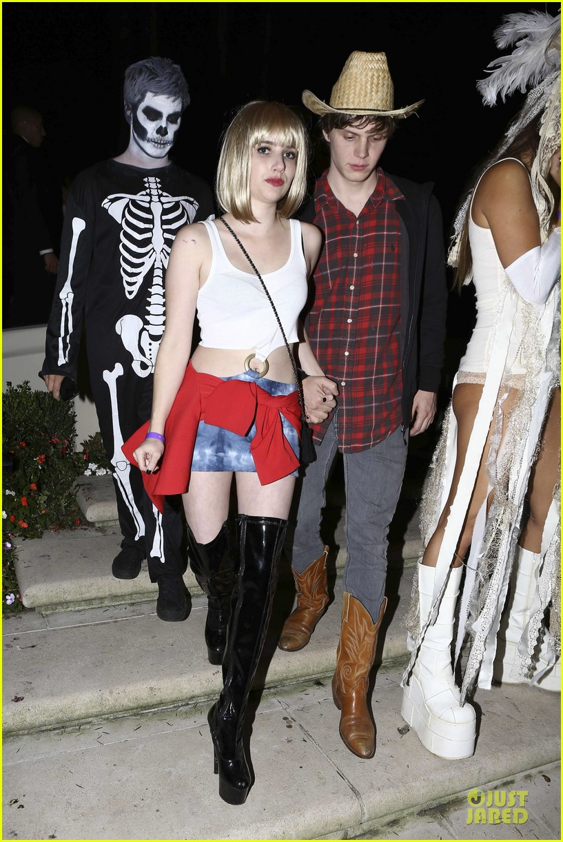 Emma Roberts and Evan Peter