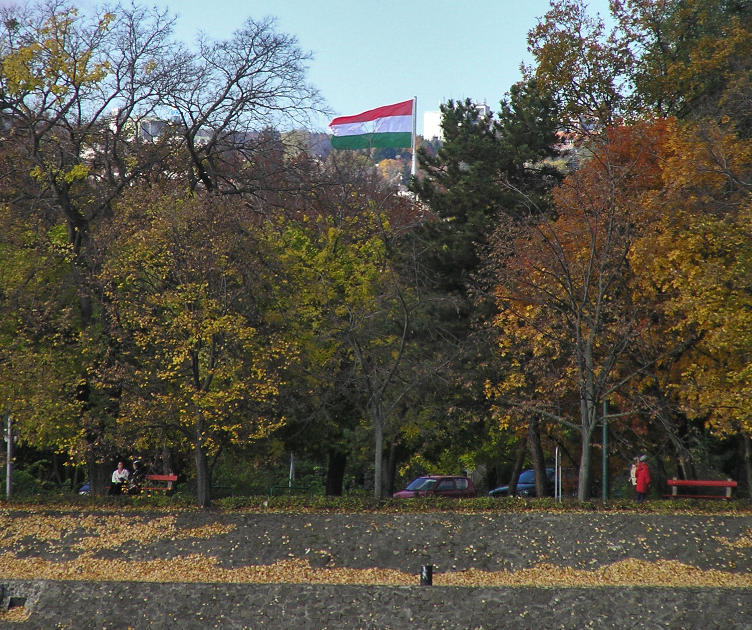 átkukucska a Szigeten túlra