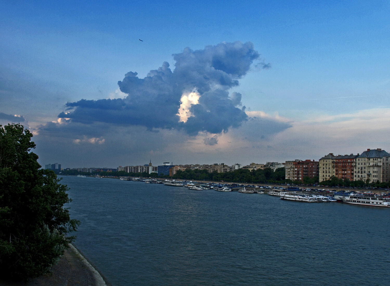 a Duna felett