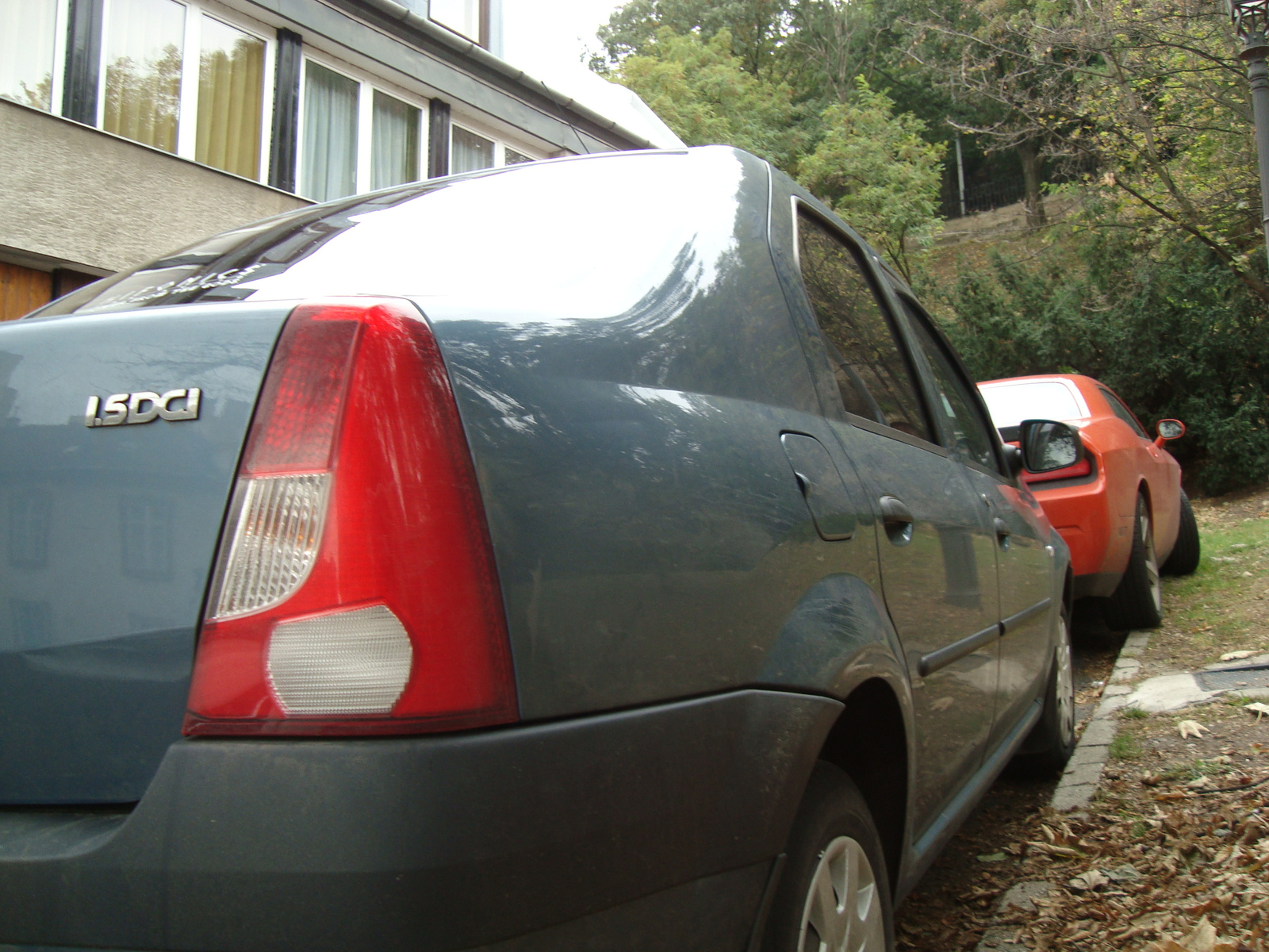 1.5 l diesel vs. 6.1 l benzin