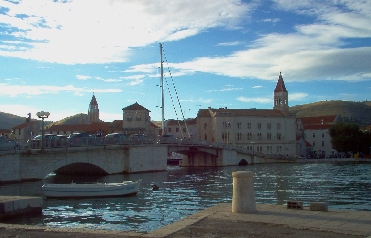 Trogir, híd