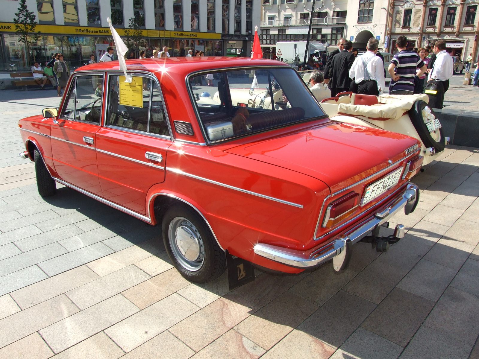 Lada 2103 b