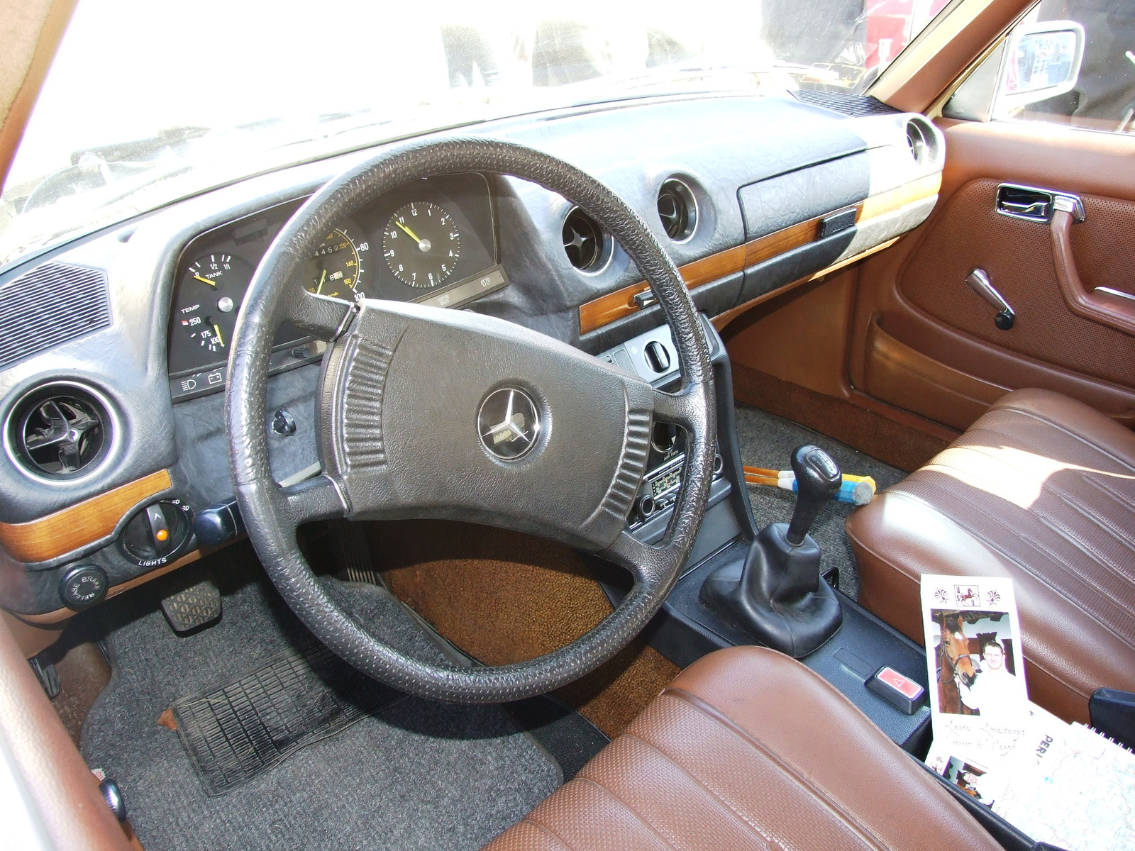 Mercedes 240D e