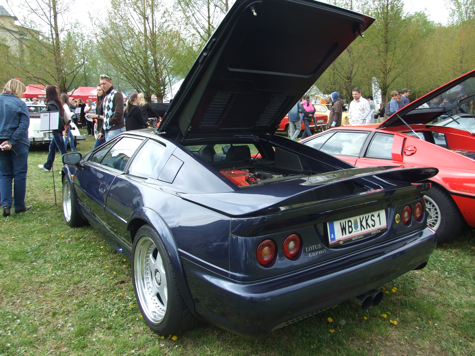 Lotus Esprit 1b